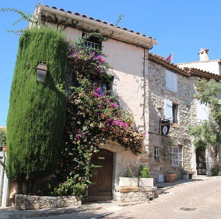 Le Castellet Village Medieval